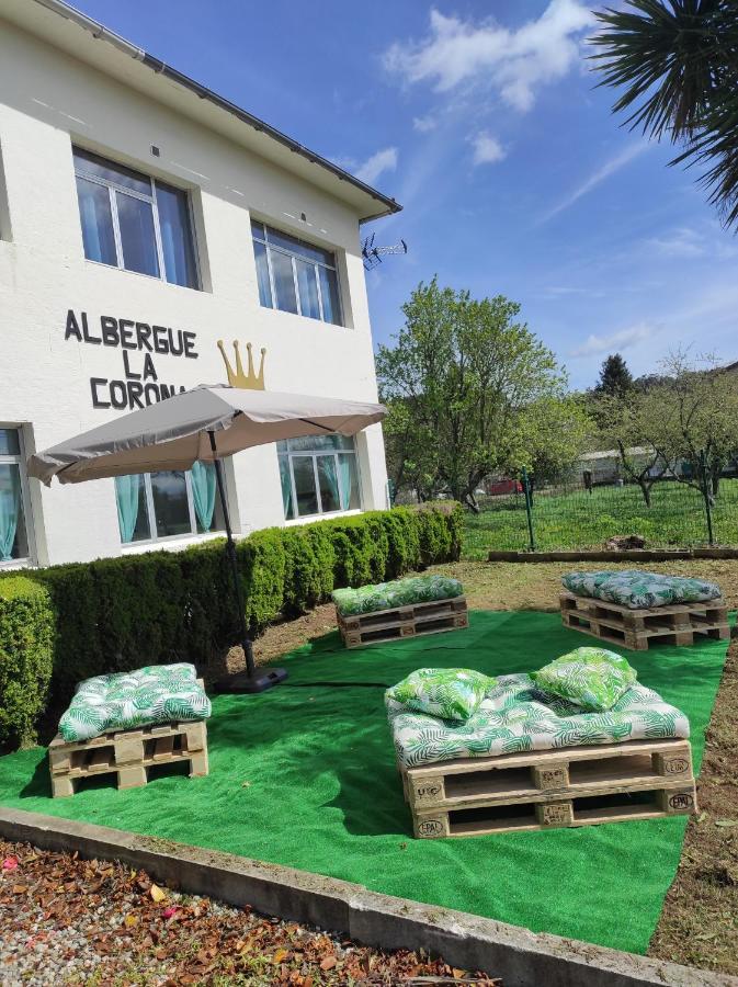 Albergue La Corona1 O Pino Esterno foto